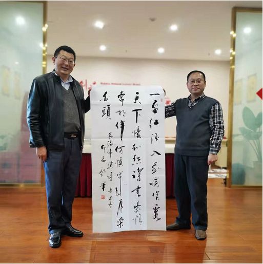 西部蘭亭詩書畫院首屆會員潑墨迎新年會 翰墨飄香迎新春，文化交流暖意濃