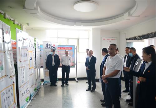 清風正氣潤心田，藝術交流促發展——武漢公交集團三公司組織黨員干部參觀廉政文化作品展并開展文化藝術交流活動